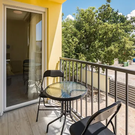 Сasa de vacaciones Cozy In With Kitchen Poreč