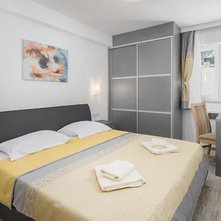 Сasa de vacaciones Cozy In With Kitchen Poreč