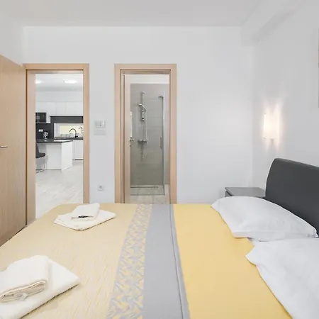 Cozy In With Kitchen בית נופש