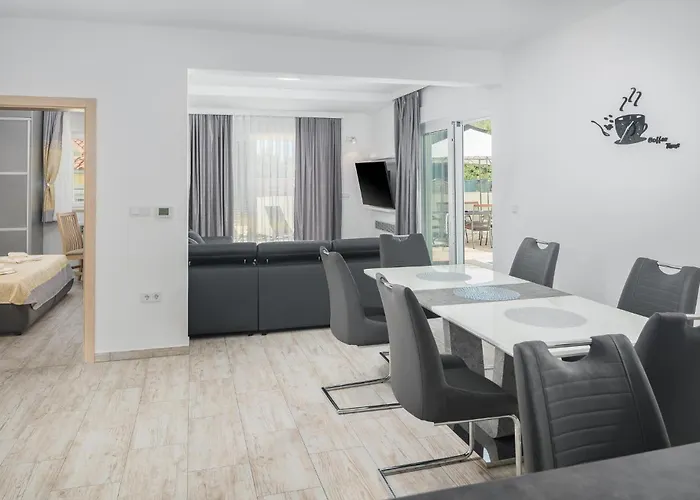 Vakantiehuis Cozy In With Kitchen