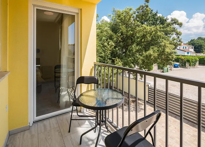 Nyaraló Cozy In With Kitchen Poreč