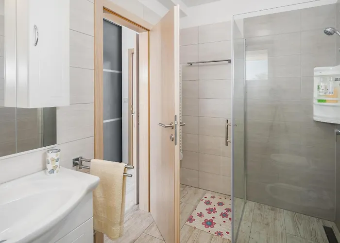 Vakantiehuis Cozy In With Kitchen *