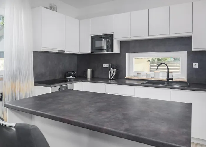 Cozy In With Kitchen Poreč