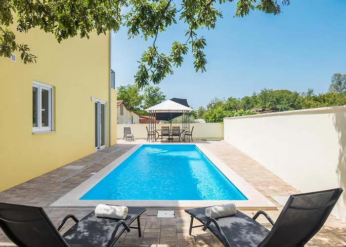 Nyaraló Cozy In With Kitchen Poreč